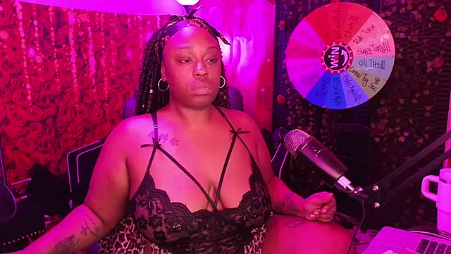Snapshot of cheriserozequeen chatting on May 30, 2026, 1:35 am cheriserozequeen online show from May 30, 2026, 1:35 am