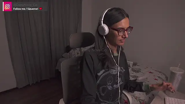 DanyNova Co online show from December 31, 2024, 5:11 am