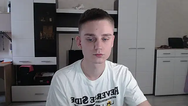 angryzan online show from January 20, 2025, 10:40 am