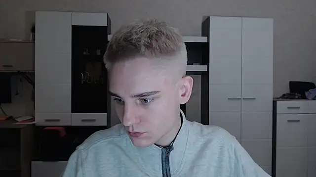 angryzan online show from February 11, 2025, 4:33 am