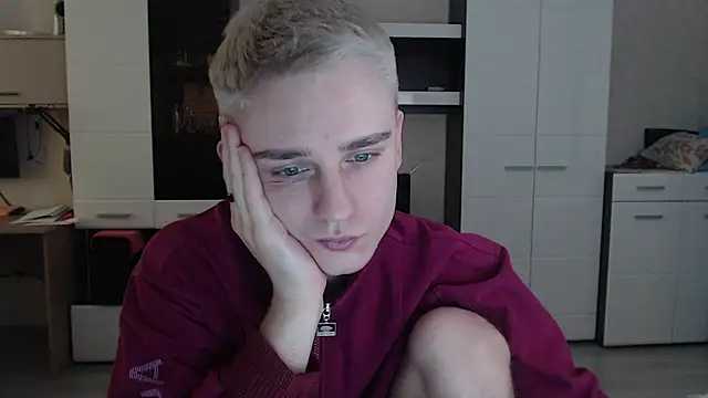 angryzan online show from February 12, 2025, 7:44 am