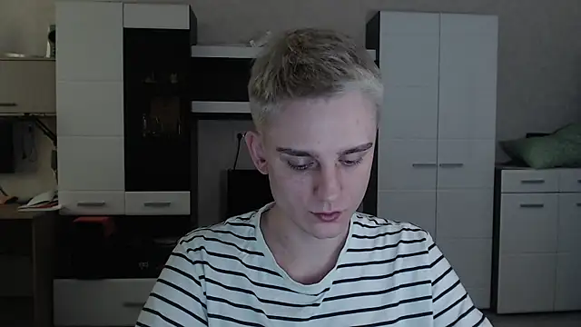 angryzan online show from February 20, 2025, 10:27 am