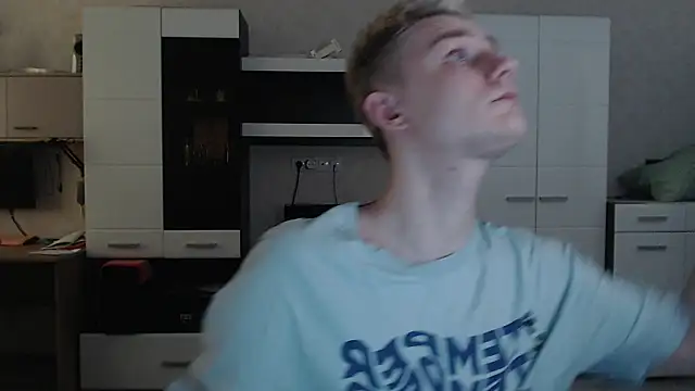 angryzan online show from February 28, 2025, 10:41 am