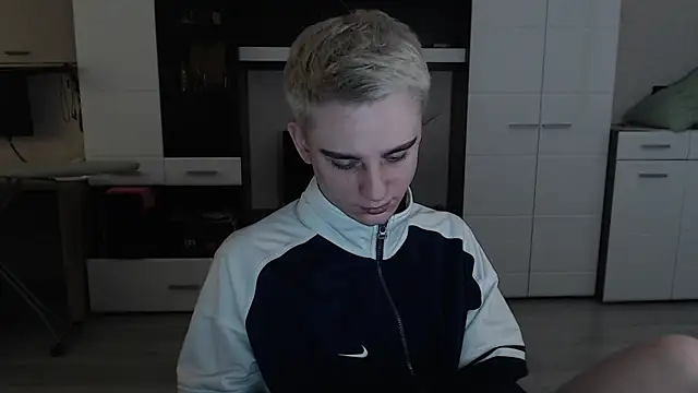 angryzan online show from March 3, 2025, 5:42 am