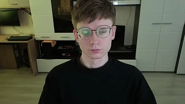 angryzan online show from April 1, 2026, 5:30 am