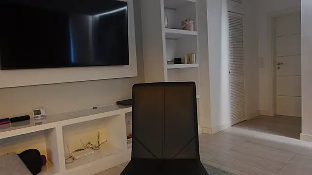 carla italian online show from September 12, 2025, 2:28 pm