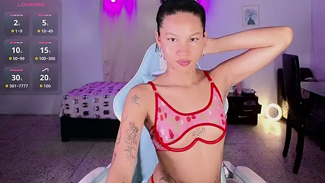 Peggy Funn online show from October 4, 2025, 12:08 am