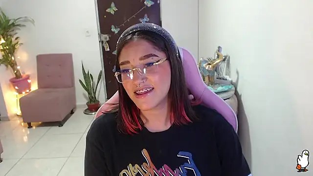 littleangel1 m online show from February 21, 2025, 10:37 pm