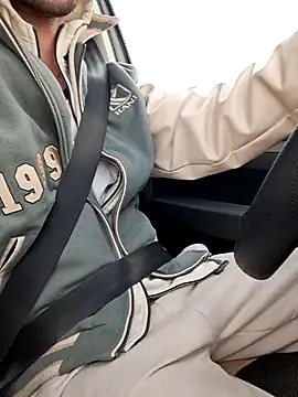 Zeefy online show from January 4, 2025, 8:28 am