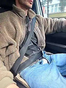 Zeefy online show from April 15, 2026, 2:46 pm