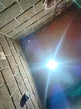 Pitudo20cmm online show from November 4, 2025, 5:39 am