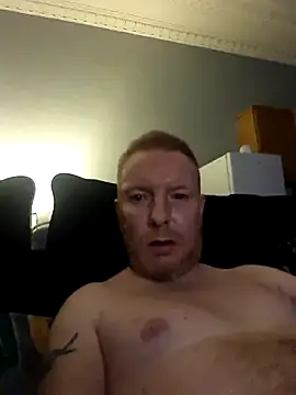 Snapshot of walker1979 chatting on October 24, 2025, 11:12 pm walker1979 online show from October 24, 2025, 11:12 pm