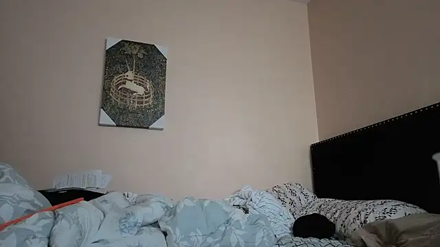 hailzeffn online show from November 2, 2025, 12:29 pm