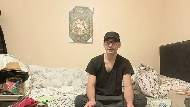 Snapshot of hailzeffn chatting on December 21, 2025, 10:50 pm hailzeffn online show from December 21, 2025, 10:50 pm