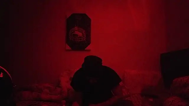 Snapshot of hailzeffn chatting on January 9, 2026, 1:41 am hailzeffn online show from January 9, 2026, 1:41 am