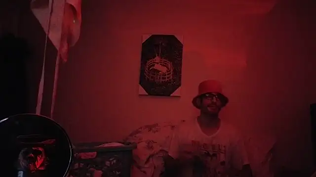 Snapshot of hailzeffn chatting on February 3, 2026, 3:15 am hailzeffn online show from February 3, 2026, 3:15 am