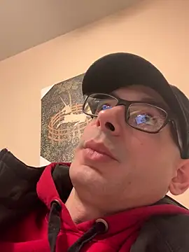 Snapshot of hailzeffn chatting on February 17, 2026, 7:53 pm hailzeffn online show from February 17, 2026, 7:53 pm