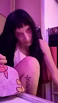 whitetrashdirtyslut online show from November 27, 2025, 8:16 am