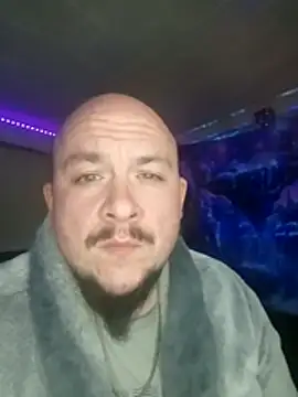 Snapshot of Spunonymous chatting on January 3, 2025, 2:54 am Spunonymous online show from January 3, 2025, 2:54 am