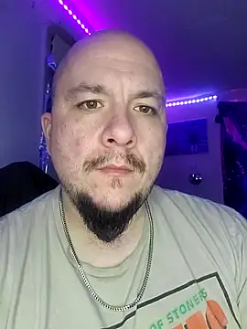 Snapshot of Spunonymous chatting on February 19, 2025, 9:39 am Spunonymous online show from February 19, 2025, 9:39 am