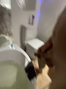 sexycouple109 online show from February 10, 2025, 2:41 am