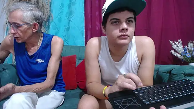 Leon hot X online show from January 10, 2025, 8:48 pm