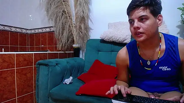 Leon hot X online show from February 5, 2025, 12:38 pm