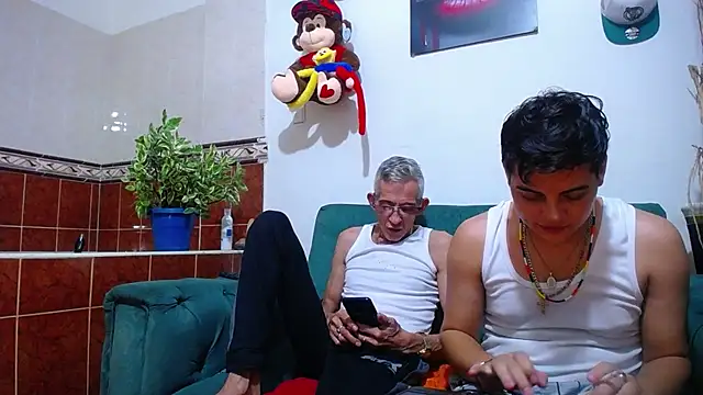 Leon hot X online show from February 18, 2025, 2:49 am