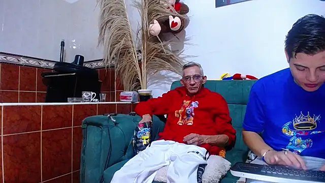 Leon hot X online show from February 28, 2025, 3:37 am