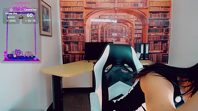 khiara moretti online show from December 14, 2024, 7:36 pm