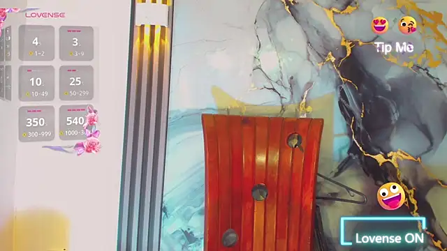 khiara moretti online show from March 14, 2026, 11:48 am