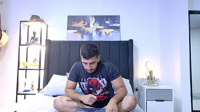 Snapshot of muscle_ares chatting on February 26, 2026, 11:04 pm muscle ares online show from February 26, 2026, 11:04 pm