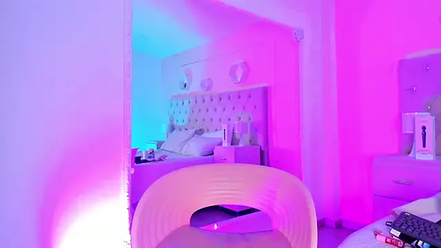 Agathaargent  online show from December 9, 2024, 3:07 am