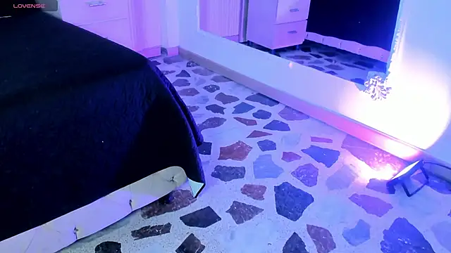 Agathaargent  online show from October 12, 2025, 4:33 am