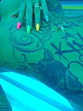 Ninasweden online show from March 12, 2025, 10:48 am