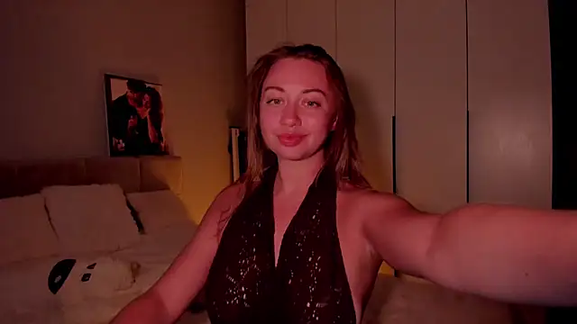 Snapshot of DanielaWisse chatting on August 2, 2026, 7:56 pm DanielaWisse online show from August 2, 2026, 7:56 pm