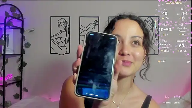 Megan Rodrigo online show from March 3, 2025, 7:17 pm