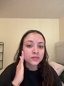 Megan Rodrigo online show from March 17, 2026, 1:47 pm