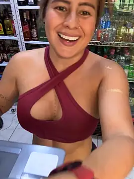 Amber Martins  online show from February 4, 2025, 6:49 pm