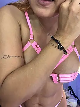 Amber Martins  online show from February 27, 2025, 10:42 pm