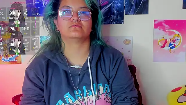 lucky-leah online show from January 28, 2025, 7:43 am