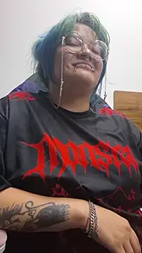 lucky-leah online show from March 18, 2026, 4:04 am