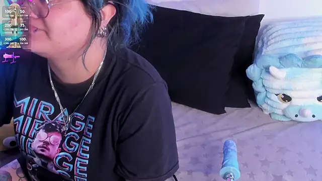 lucky-leah online show from July 12, 2026, 3:41 am