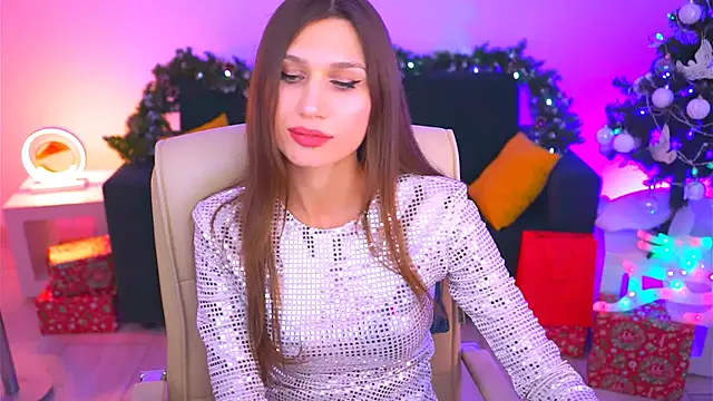 MollyPerry online show from December 23, 2024, 4:06 pm