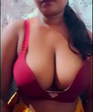 Snapshot of SLteena chatting on May 18, 2026, 3:13 am SLteena online show from May 18, 2026, 3:13 am
