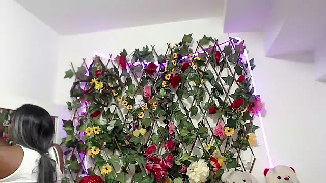 sexysusan4you online show from December 10, 2024, 8:16 pm