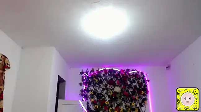 sexysusan4you online show from March 14, 2025, 9:54 pm