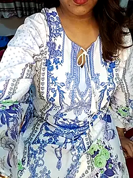 Dayna-36 online show from October 7, 2025, 3:53 pm