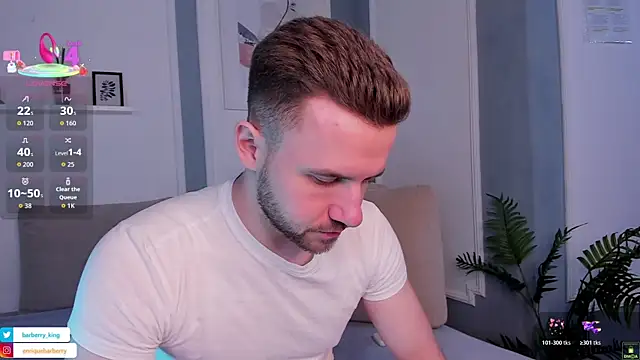 EnriqueBarberry online show from April 18, 2026, 5:33 am