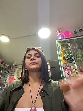 Susi bell online show from March 4, 2025, 9:54 pm